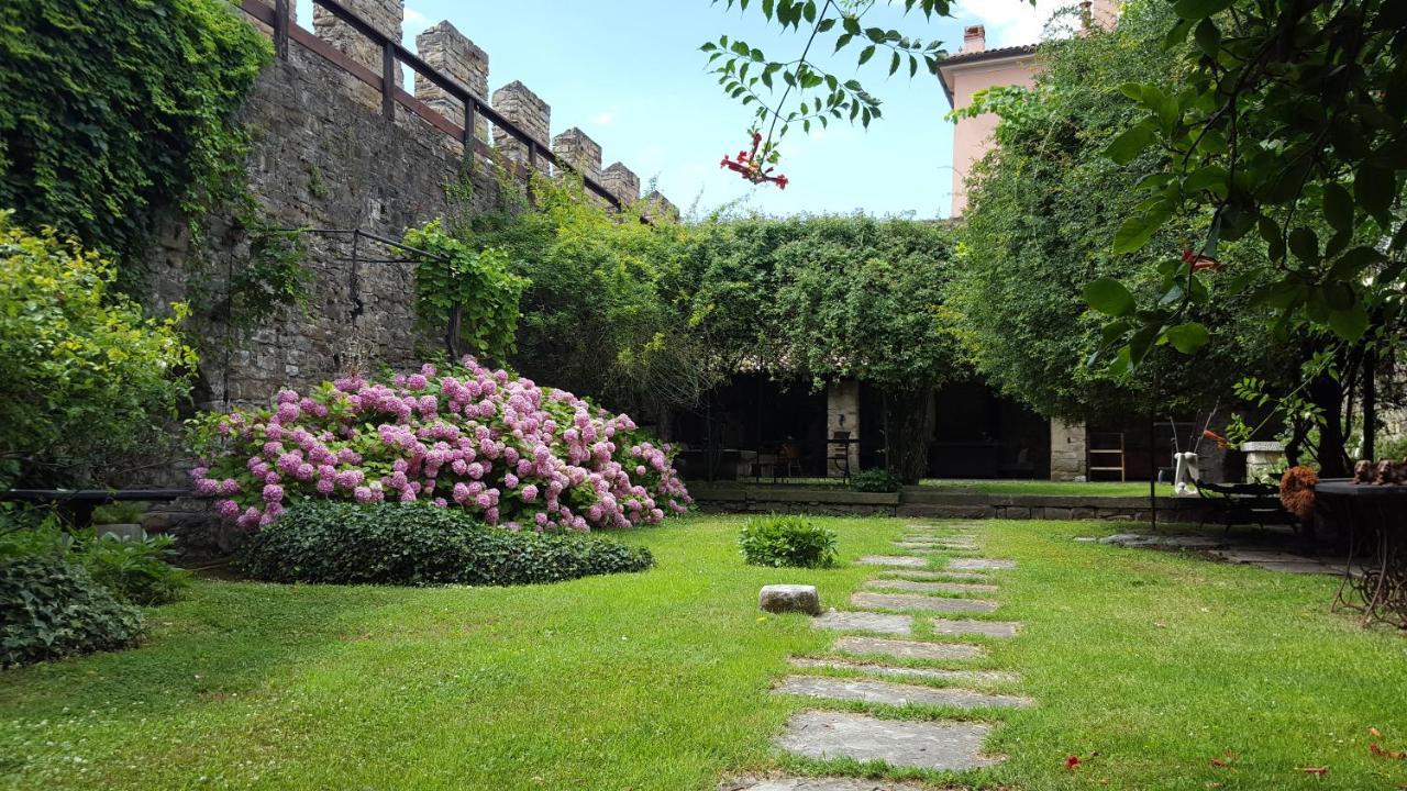 Castello Di Muggia Bed & Breakfast Exterior foto